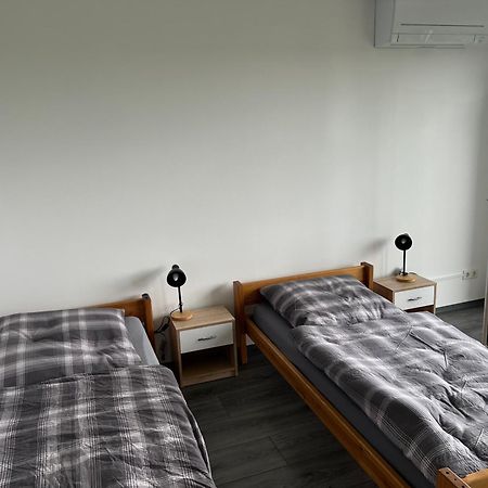 Bungalow Нойс Екстер'єр фото